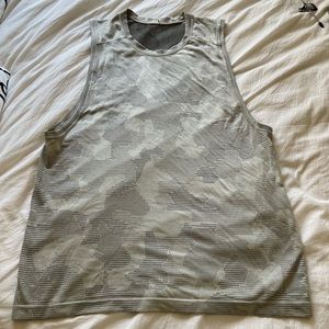 Lululemon Tank Top. Size Large/light Camo Pattern